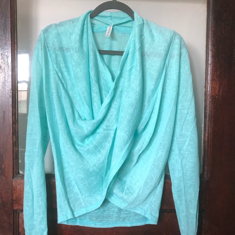 2/$10Hua Lan Mint Green Cowl Neck Long Sleeve Lightweight Soft & Cozy Top Size M - Picture 3 of 8